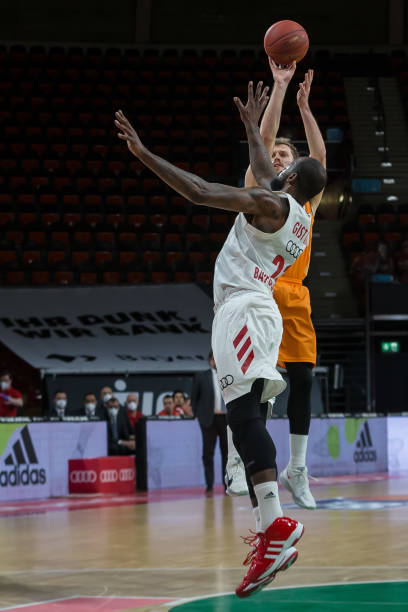 无疑是对他 无疑是对他